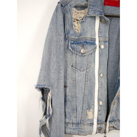 NWT Signature Distressed Denim Jacket Blue Medium - Picture 2 of 4